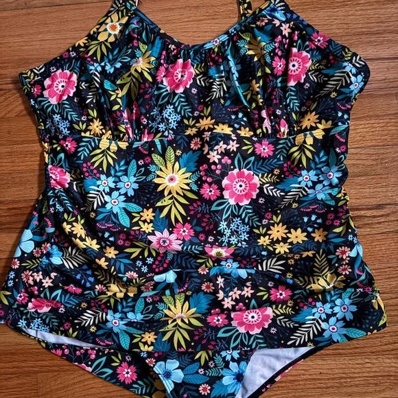 SHEIN Floral One Piece Swimsuit - Picture 1 of 4